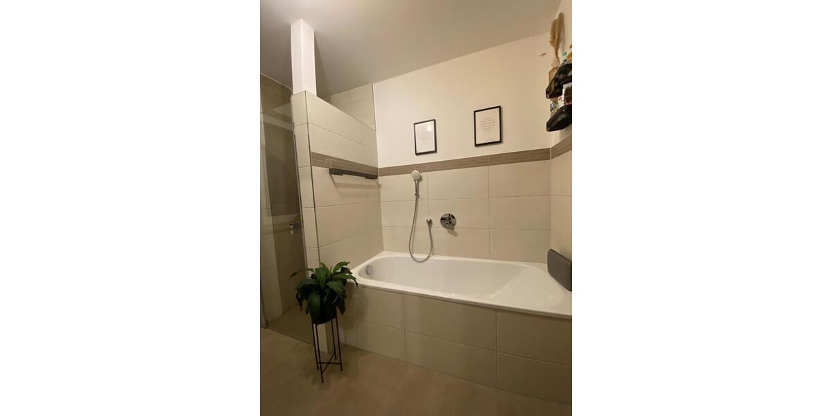 Etagenwohnung Mengkofen - 2 Zimmer, 67 m&sup2;, 700&euro; | Angebot:24623271