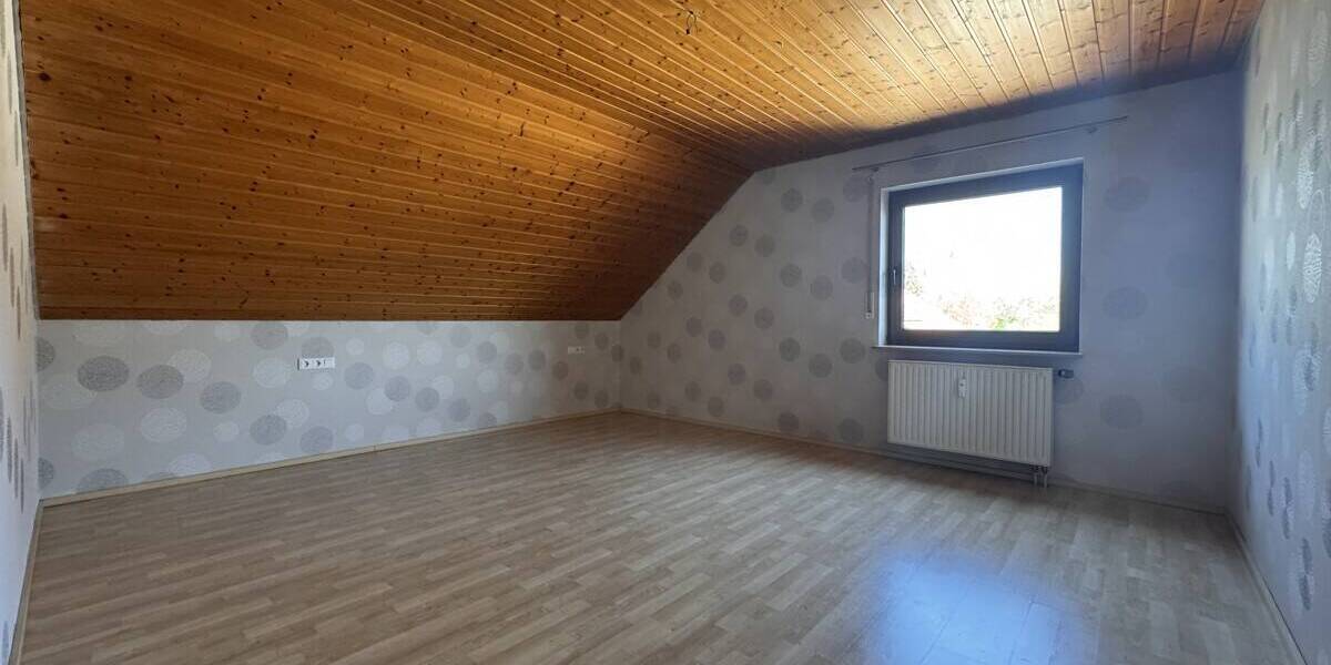 Etagenwohnung Crailsheim - 4 Zimmer, 93 m&sup2;, 850&euro; | Angebot:26694543