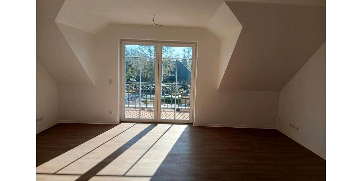 Dachgeschoßwohnung Lorup - 3 Zimmer, 90 m&sup2;, 1.070&euro; | Angebot:26431885