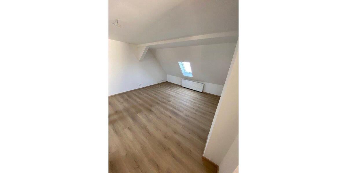 Dachgeschoßwohnung Eschwege - 1 Zimmer, 46 m&sup2;, 460&euro; | Angebot:26066907