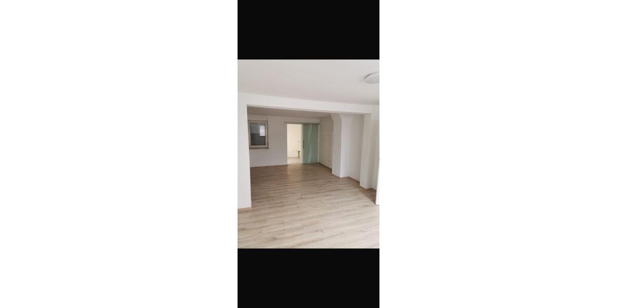 Doppelhaushälfte Höxter - 3 Zimmer, 100 m&sup2;, 1.150&euro; | Angebot:23592141