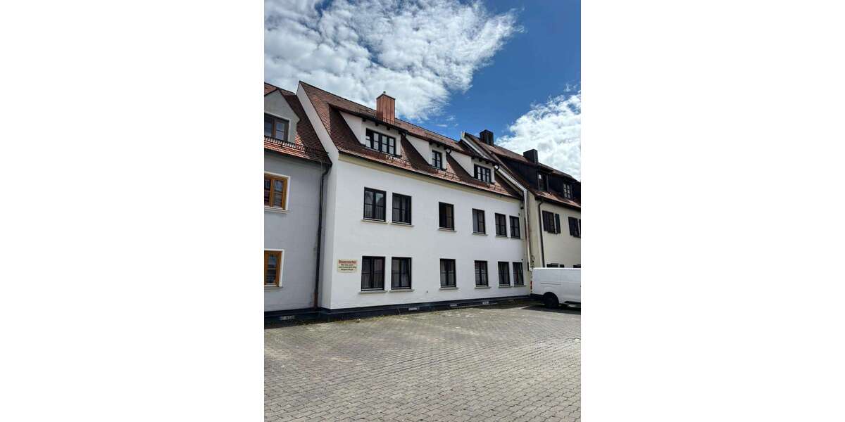 Etagenwohnung Günzburg - 3 Zimmer, 77 m&sup2;, 925&euro; | Angebot:26833139