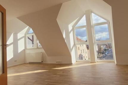 4-Raum Wohnung, Aufzug im Haus zimmer