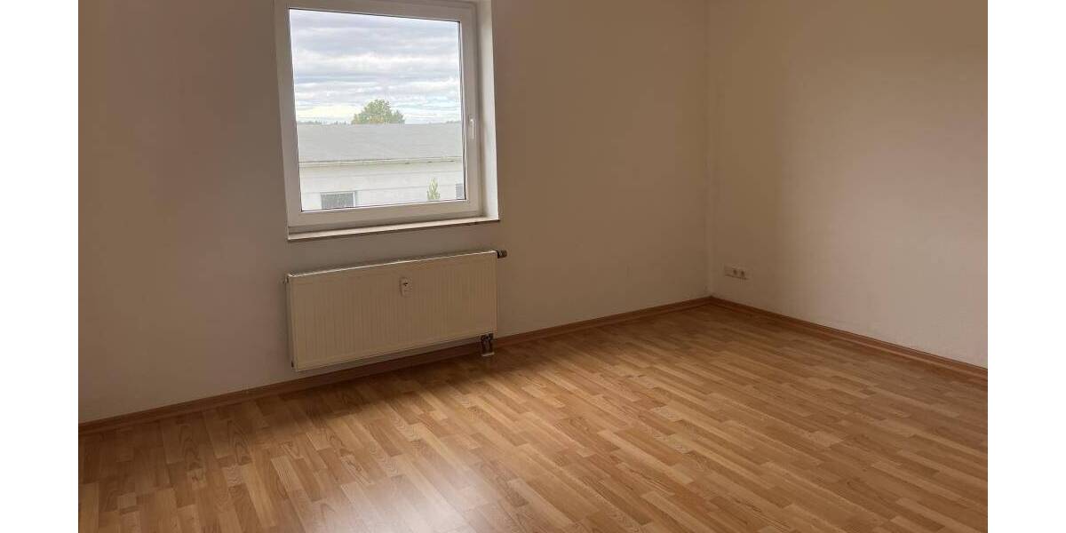 Etagenwohnung Königsbrück - 3 Zimmer, 76 m&sup2;, 720&euro; | Angebot:26083026