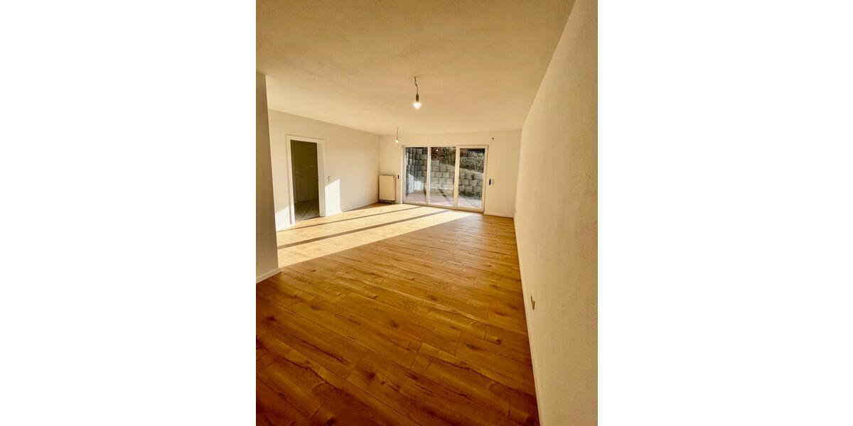 Etagenwohnung Elz - 3 Zimmer, 82 m&sup2;, 820&euro; | Angebot:25272807