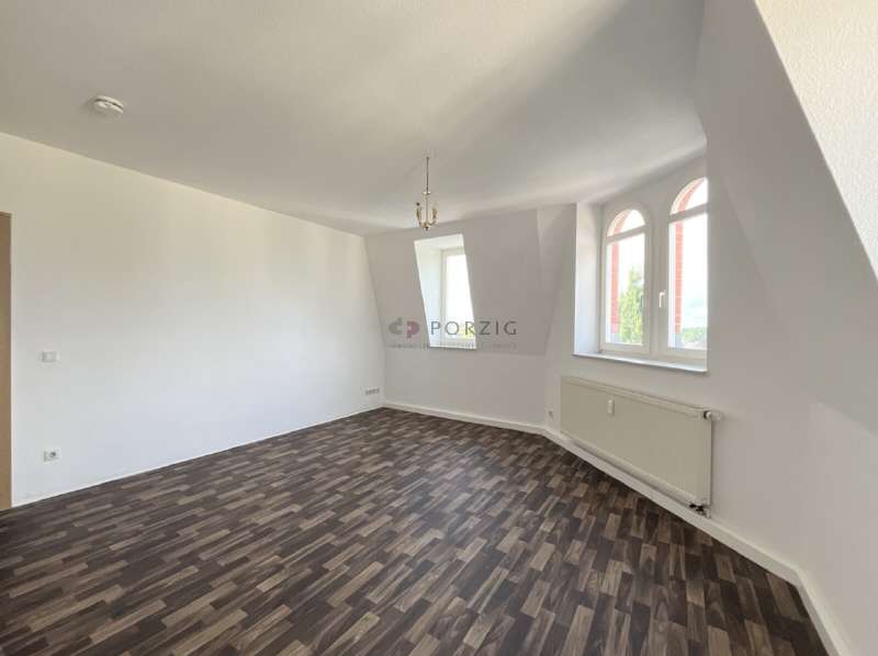 Etagenwohnung Limbach-Oberfrohna Oberfrohna - 4 Zimmer, 90 m&sup2;, 499&euro; | Angebot:27251049