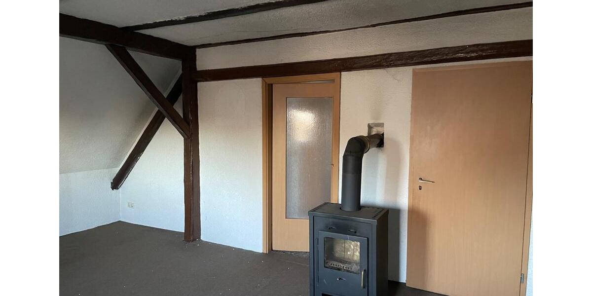 Dachgeschoßwohnung Eisleben (Lutherstadt) - 1 Zimmer, 56 m&sup2;, 320&euro; | Angebot:25994164