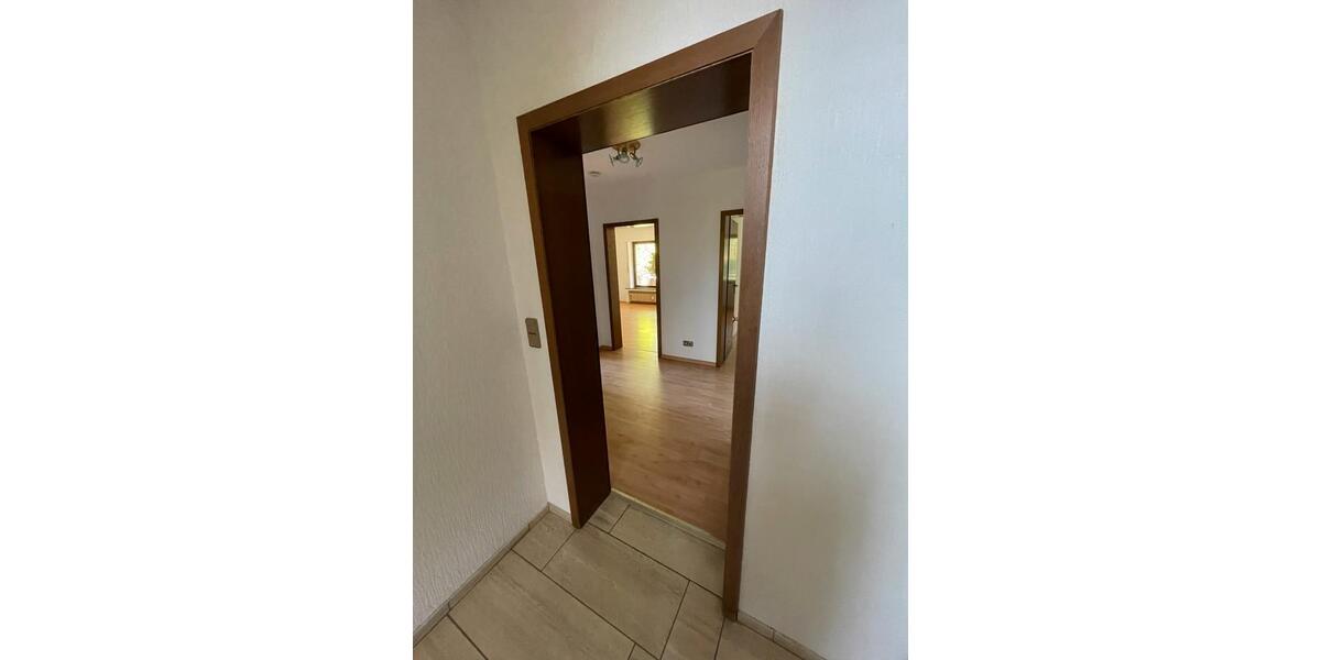 Erdgeschoßwohnung Bad Oeynhausen - 3 Zimmer, 69 m&sup2;, 660&euro; | Angebot:25087095