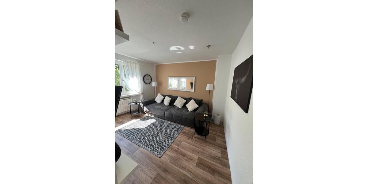 Wohnen auf Zeit Berlin Neukölln - 2 Zimmer, 38 m&sup2;, 1.100&euro; | Angebot:26703186