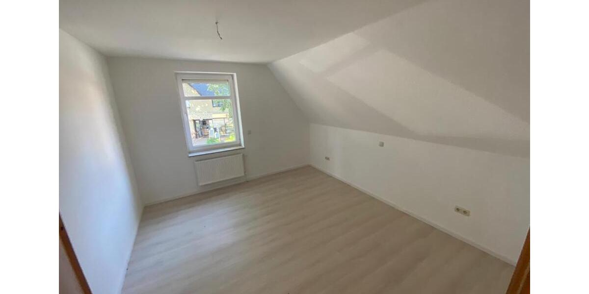 Etagenwohnung Liebenau - 4 Zimmer, 107 m&sup2;, 890&euro; | Angebot:26021140