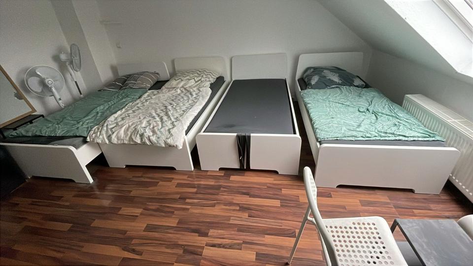 Wohnen auf Zeit Krefeld - 6 Zimmer, 150 m&sup2;, 600&euro; | Angebot:25550414