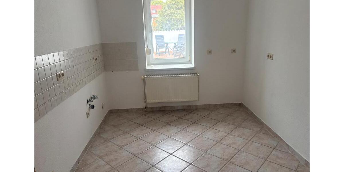 Etagenwohnung Bitterfeld-Wolfen Greppin - 4 Zimmer, 80 m&sup2;, 550&euro; | Angebot:26645411