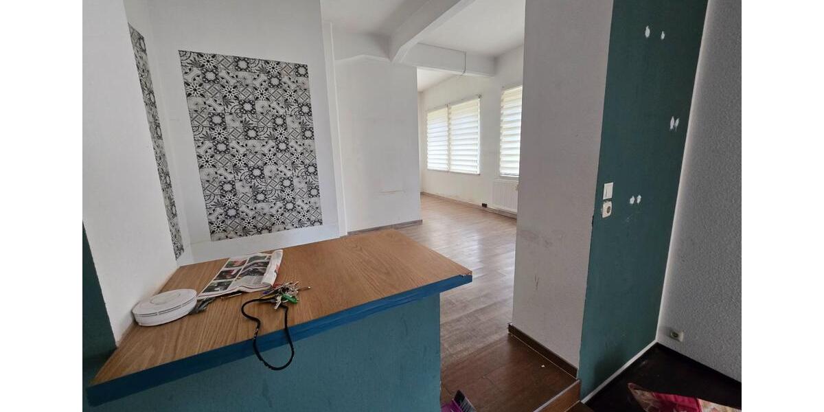 Etagenwohnung Waltershausen - 3 Zimmer, 120 m&sup2;, 840&euro; | Angebot:25893921