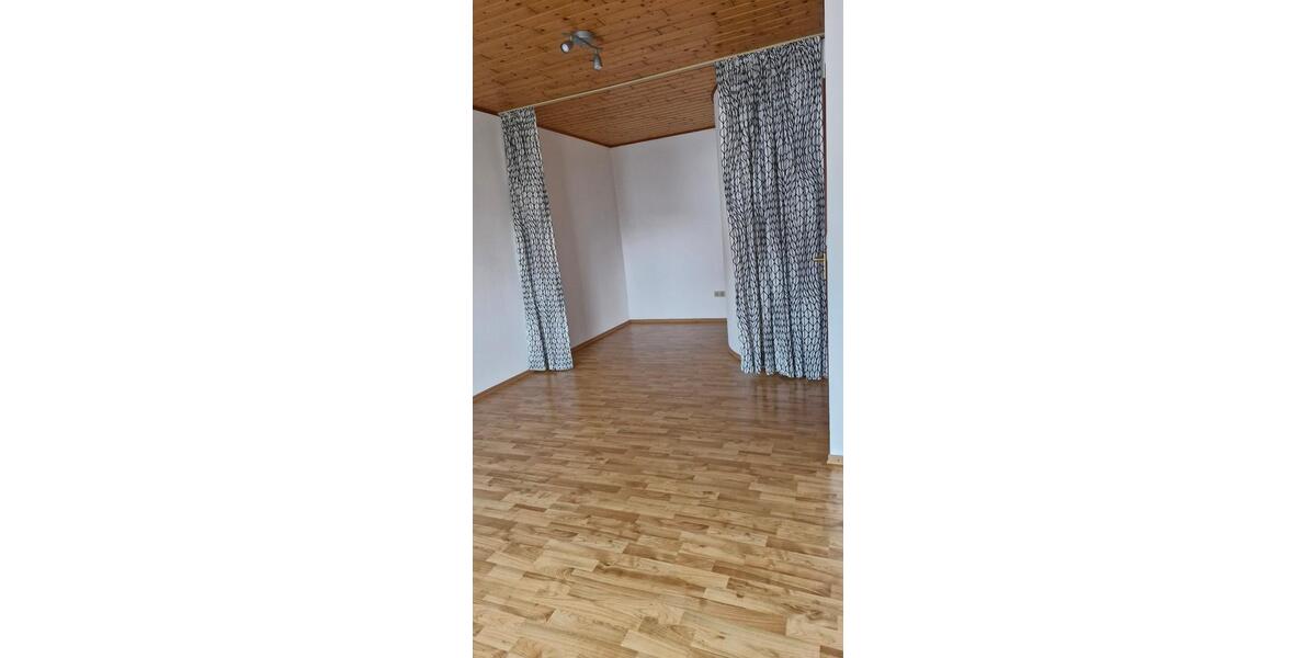 Etagenwohnung Salmtal - 2 Zimmer, 100 m&sup2;, 865&euro; | Angebot:26375463