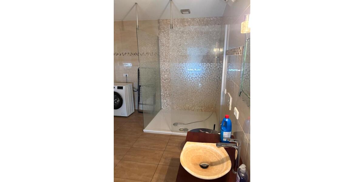 Etagenwohnung Dreieich - 3 Zimmer, 80 m&sup2;, 1.400&euro; | Angebot:26697989