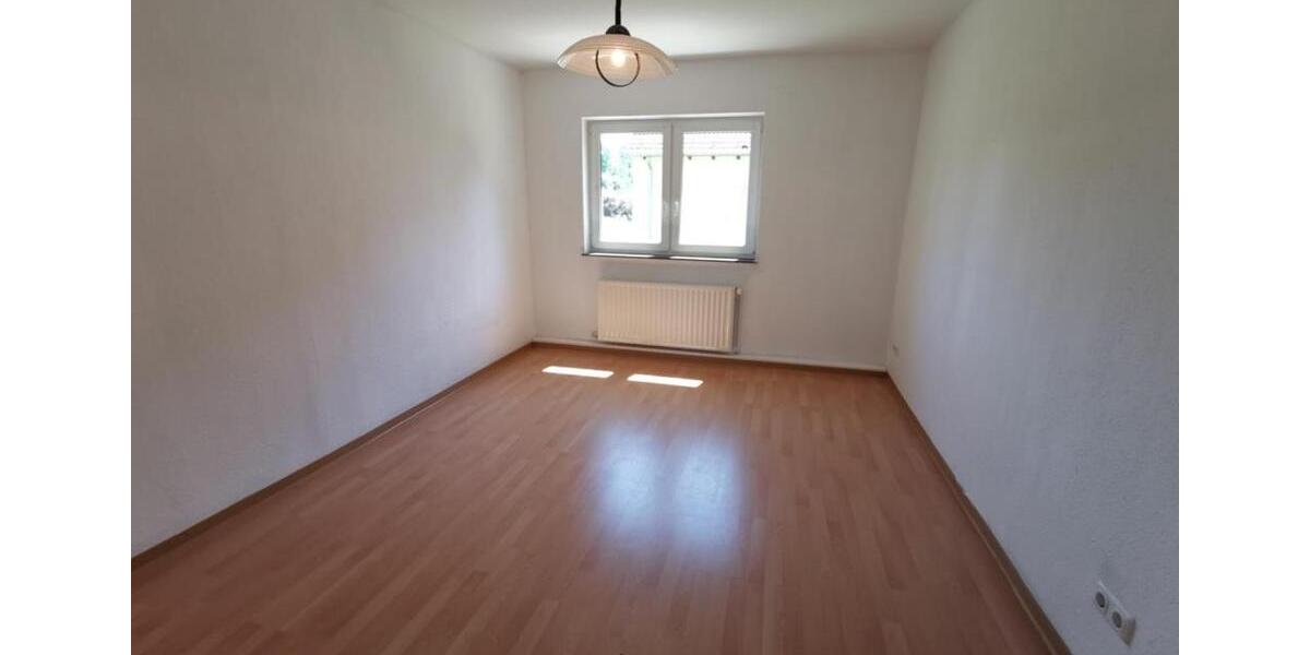 Etagenwohnung Bebra - 4 Zimmer, 58 m&sup2;, 370&euro; | Angebot:26553856