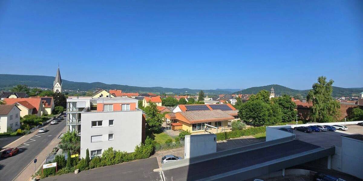 Etagenwohnung Eschwege - 3 Zimmer, 82 m&sup2;, 600&euro; | Angebot:26105854