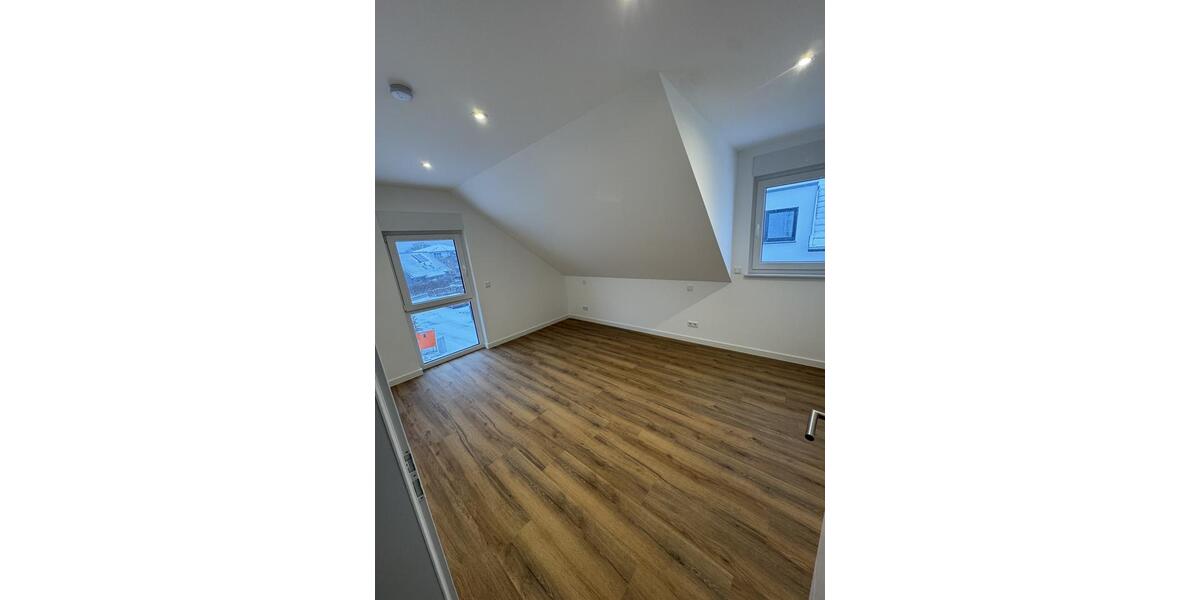 Etagenwohnung Scharbeutz - 3 Zimmer, 103 m&sup2;, 1.800&euro; | Angebot:24581808