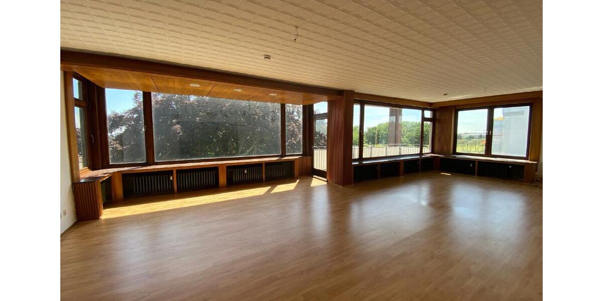 Etagenwohnung Bremen Blumenthal - 3 Zimmer, 192 m&sup2;, 895&euro; | Angebot:25496004