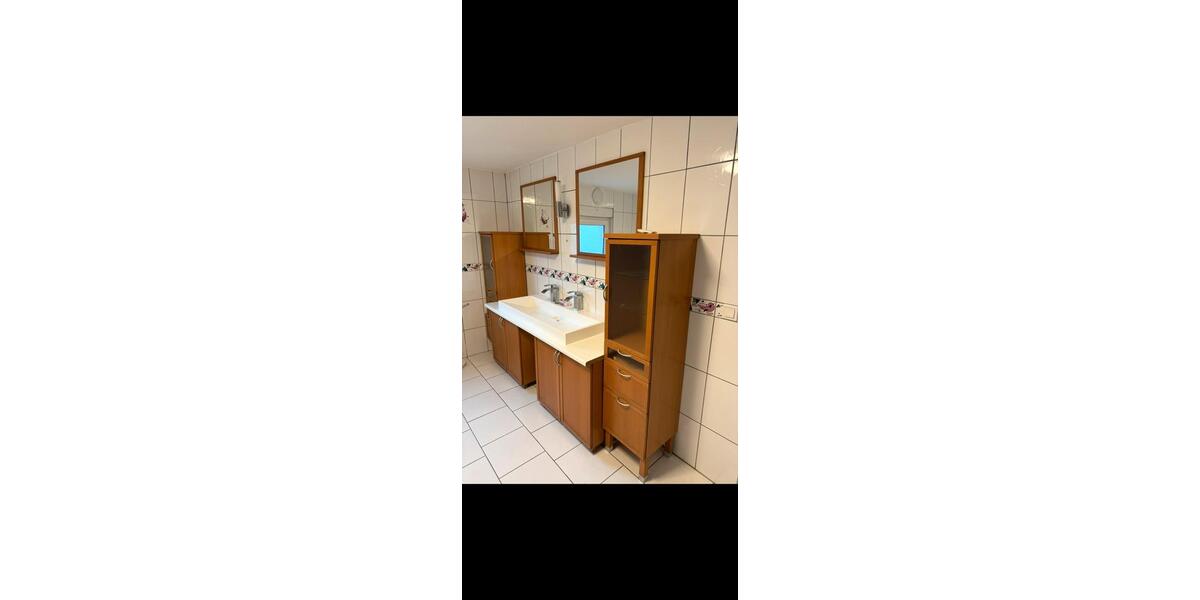 Etagenwohnung Siegen Eiserfeld - 4 Zimmer, 125 m&sup2;, 1.040&euro; | Angebot:26122624