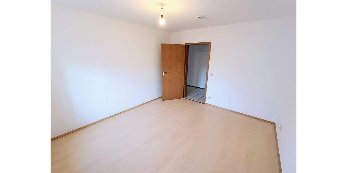 Etagenwohnung Kößlarn - 3 Zimmer, 70 m&sup2;, 600&euro; | Angebot:25916376