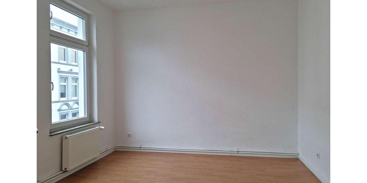 Etagenwohnung Wilhelmshaven - 4 Zimmer, 101 m&sup2;, 720&euro; | Angebot:24890338