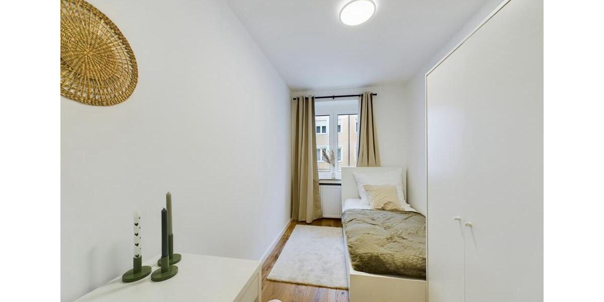 Etagenwohnung München Au-Haidhausen - 4 Zimmer, 52 m&sup2;, 720&euro; | Angebot:24571617