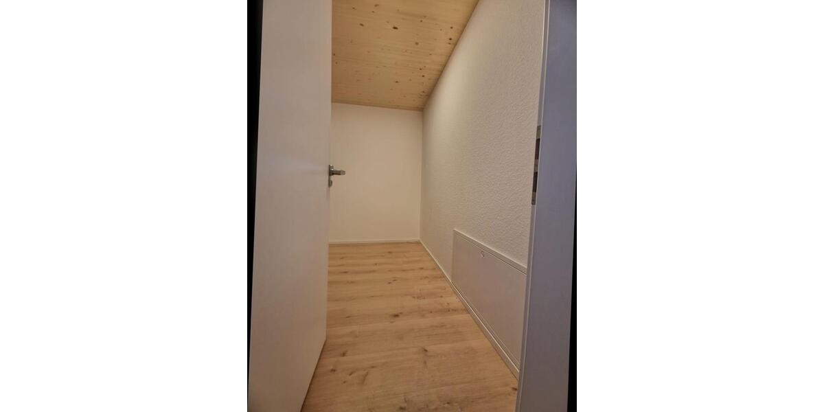 Erdgeschoßwohnung Hambrücken - 3 Zimmer, 118 m&sup2;, 1.370&euro; | Angebot:26048165