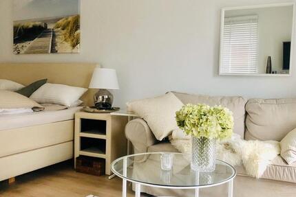 Voll möbliertes modernes Appartment mit Terrasse in Ostseenöhe 1 zimmer