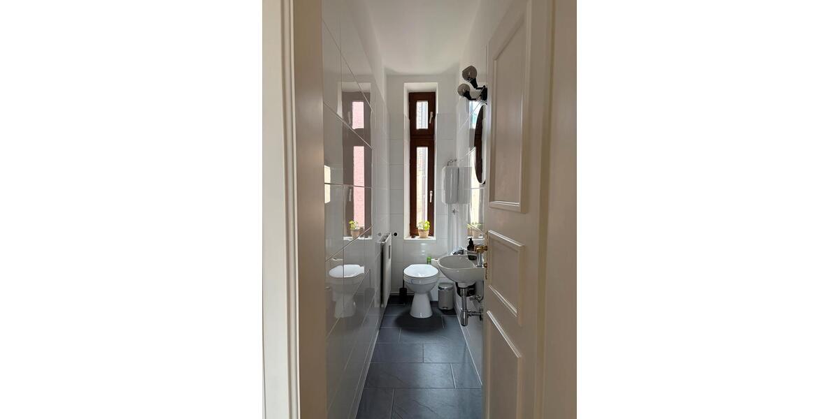 Etagenwohnung München Schwanthalerhöhe - 4 Zimmer, 93 m&sup2;, 2.400&euro; | Angebot:26095777