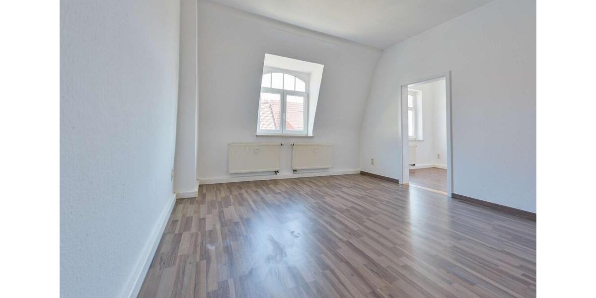 Etagenwohnung Hohenstein-Ernstthal Ernstthal - 3 Zimmer, 63 m&sup2;, 345&euro; | Angebot:26001486