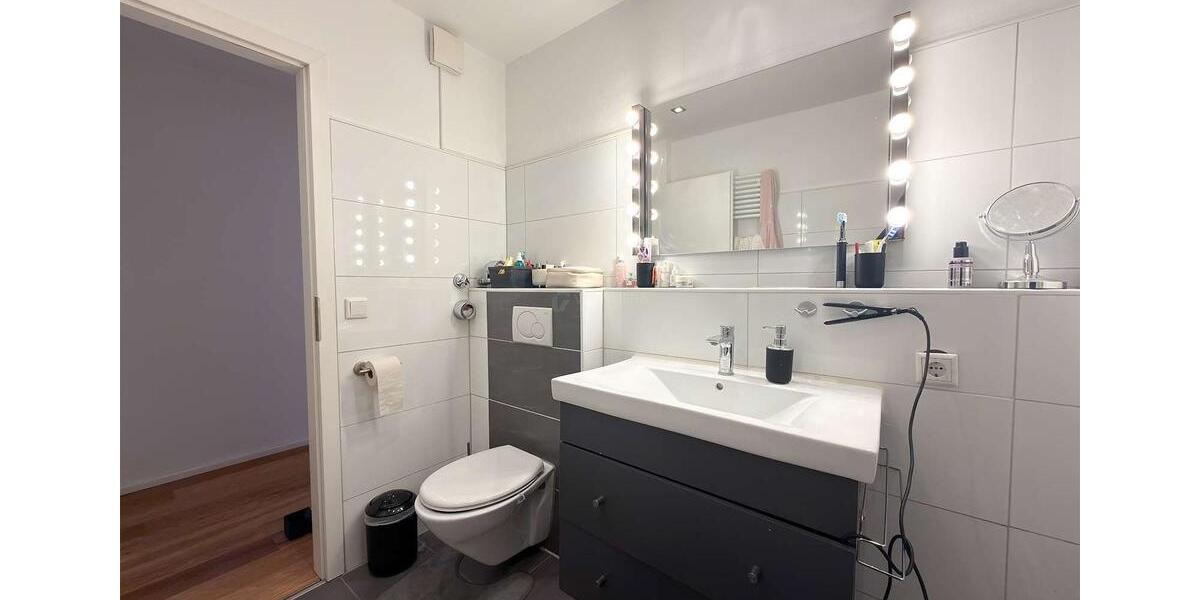 Etagenwohnung Wedel - 2 Zimmer, 66 m&sup2;, 1.100&euro; | Angebot:26490659