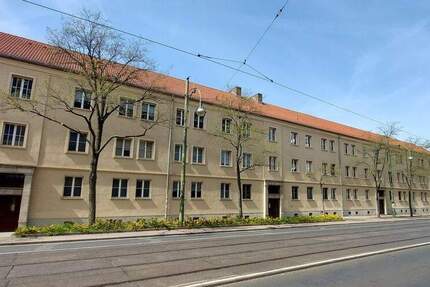 Mini 1-R-Wohnung mit EBK, 1.OG