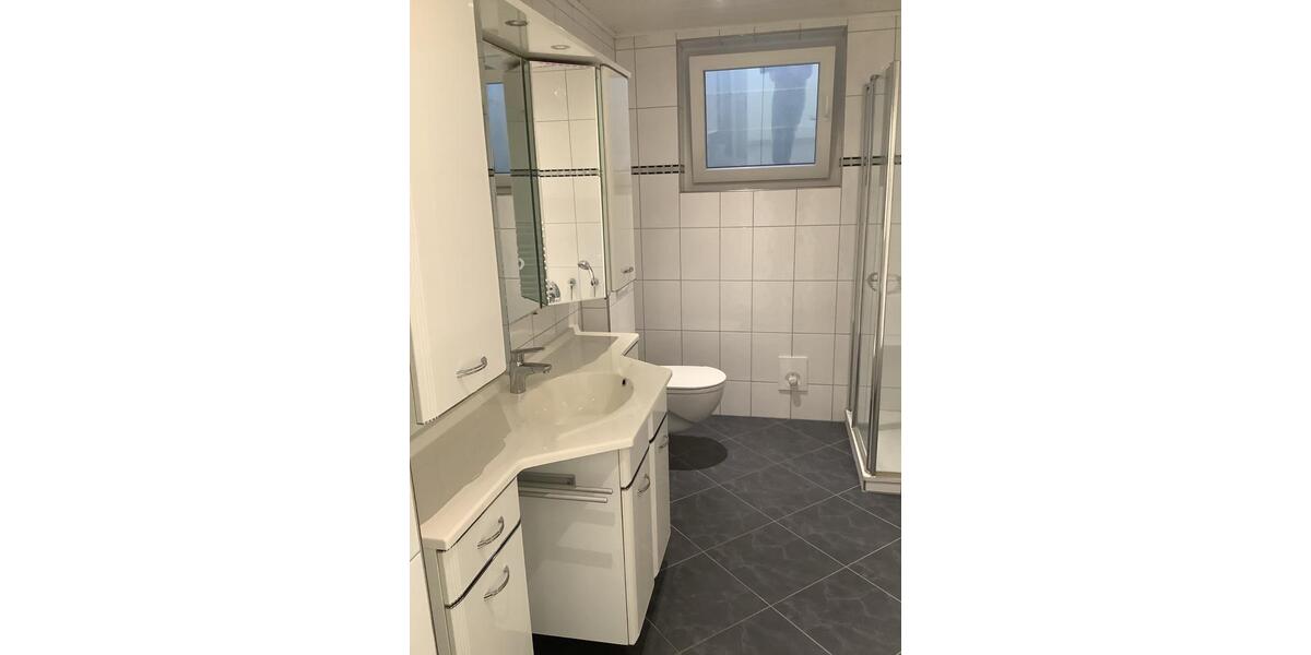 Erdgeschoßwohnung Siegen Eiserfeld - 2 Zimmer, 92 m&sup2;, 995&euro; | Angebot:26395071