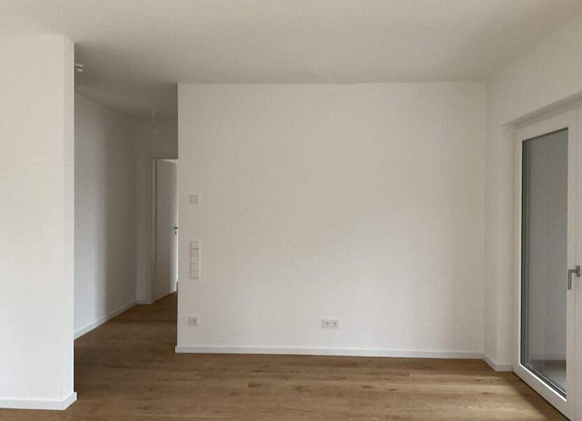 Achtung nur mit WBS!! Neubauwohnung mit Loggia, guter Schnitt, Parkett, Tageslichtbad, Aufzug 3 zimmer