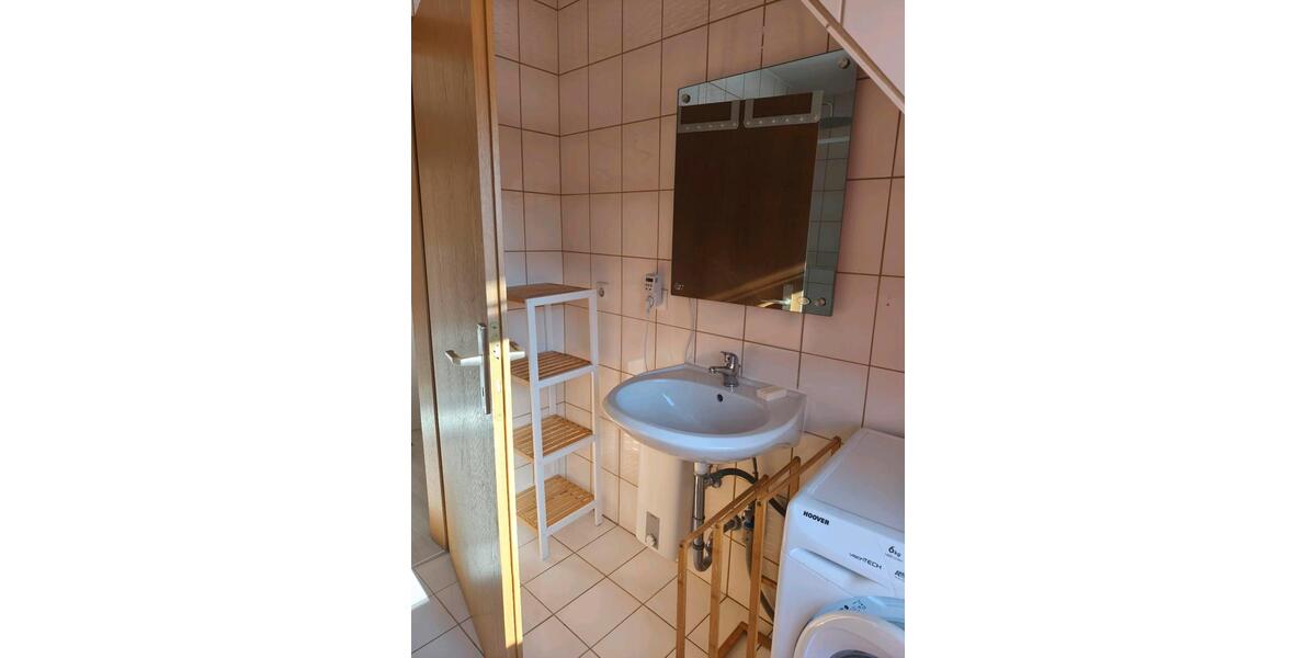 Dachgeschoßwohnung Neuenmarkt - 1 Zimmer, 35 m&sup2;, 565&euro; | Angebot:25964495