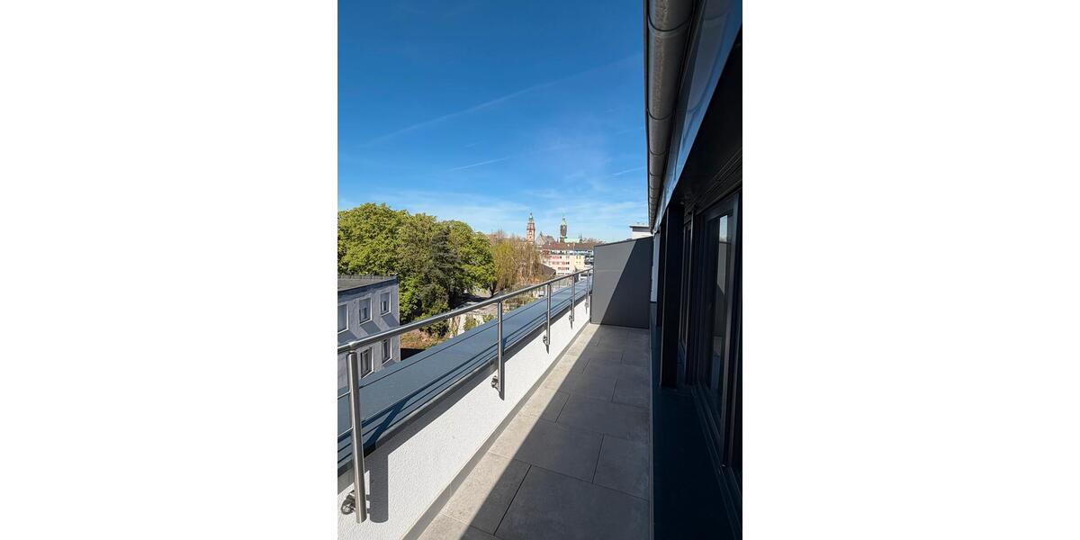 Dachgeschoßwohnung Mönchengladbach Süd - 3 Zimmer, 97 m&sup2;, 1.500&euro; | Angebot:26101906