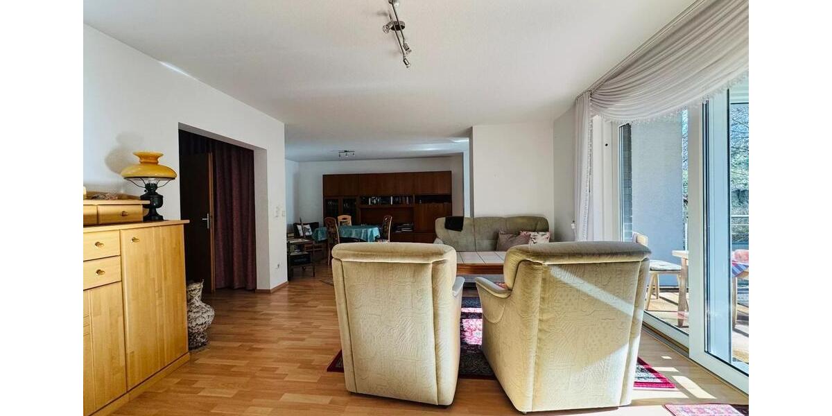 Etagenwohnung Duisburg - 2 Zimmer, 70 m&sup2;, 595&euro; | Angebot:25260950