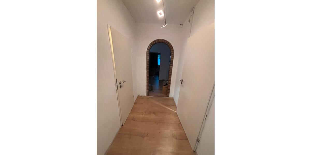 Dachgeschoßwohnung Oldenburg Eversten - 4 Zimmer, 70 m&sup2;, 900&euro; | Angebot:24583045