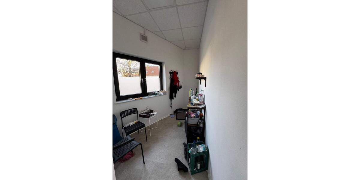 Gewerbeobjekt Butjadingen Burhave - 2 Zimmer, 600&euro; | Angebot:25777546