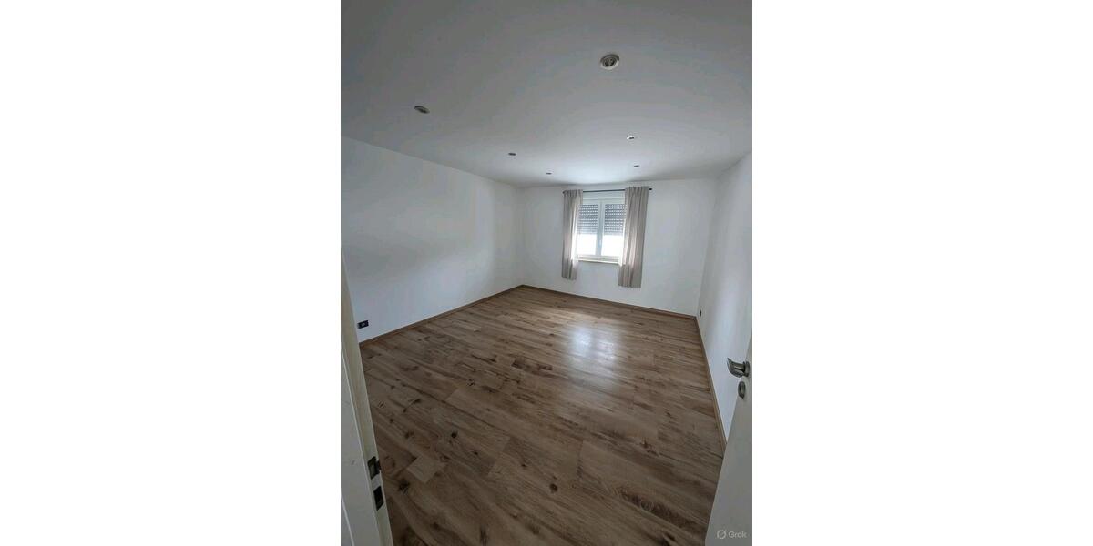 Sehr gepflegtes, neu saniertes, Einfamilienhaus in Waldkirchen 5.5 zimmer