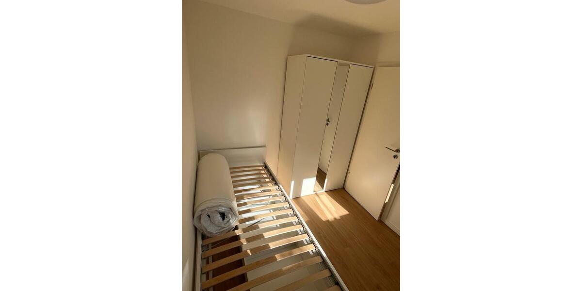 Wohnen auf Zeit München Moosach - 5 Zimmer, 7 m&sup2;, 700&euro; | Angebot:26701593