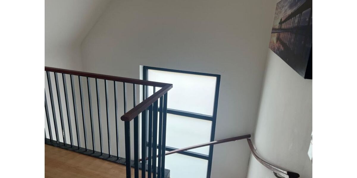 helle 3-Zimmer Küche Bad mit Bürozimmer im Zweifamilienhaus in Gt Kattenstroth - Etagenwohnung Gütersloh Kattenstroth | Angebot:27145804