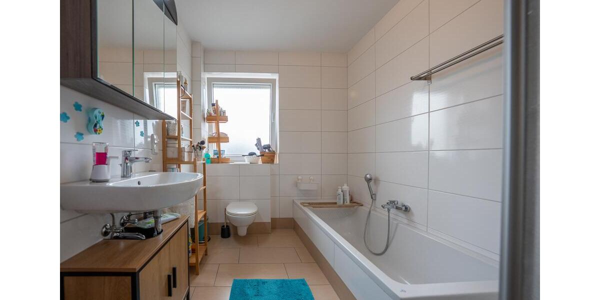 Etagenwohnung Hückelhoven - 3 Zimmer, 88 m&sup2;, 1.030&euro; | Angebot:26487472