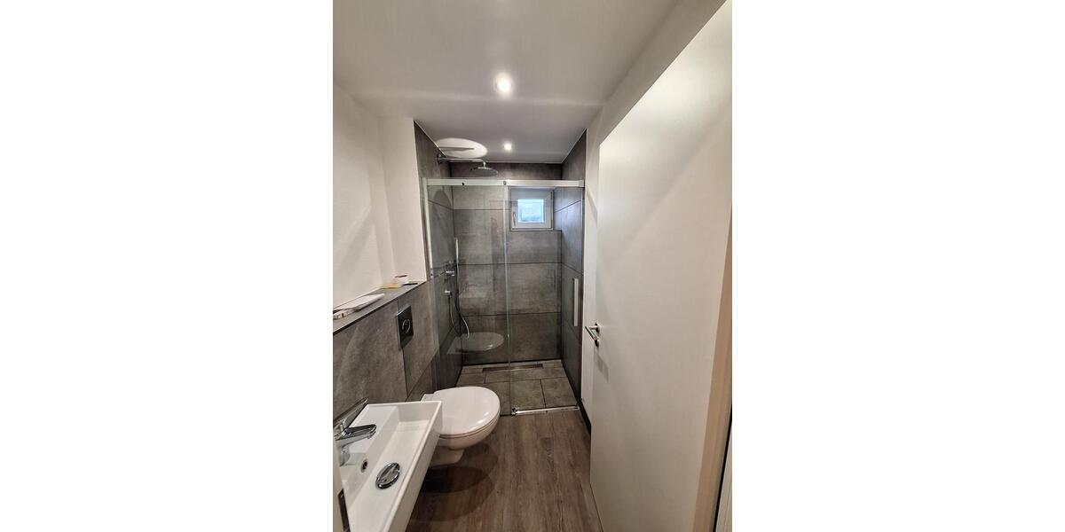 Etagenwohnung Großlittgen - 6 Zimmer, 160 m&sup2;, 1.300&euro; | Angebot:25638113