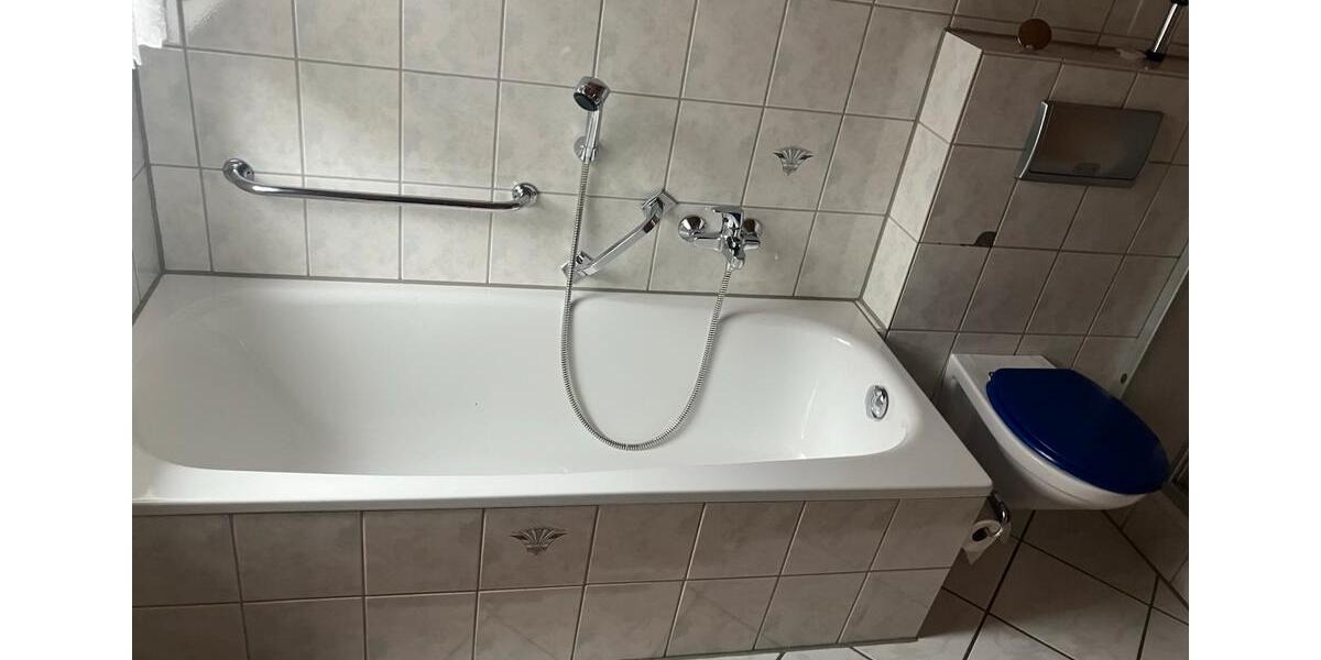 Kleines, freistehendes Haus in Glashütten 4 zimmer