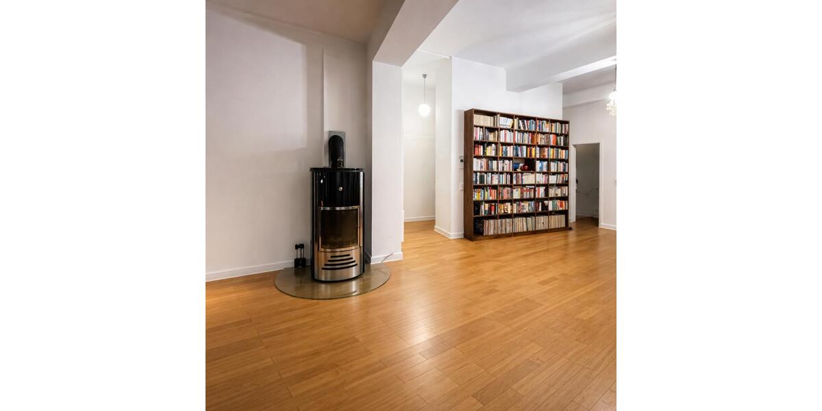Erdgeschoßwohnung Erfurt - 4 Zimmer, 194 m&sup2;, 1.990&euro; | Angebot:25790850
