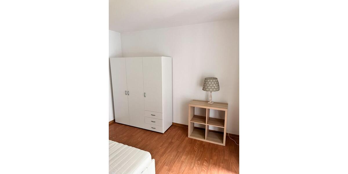 2 Zimmer-Whg. mit Gartennutzung am Galgenberg Regensburg zimmer