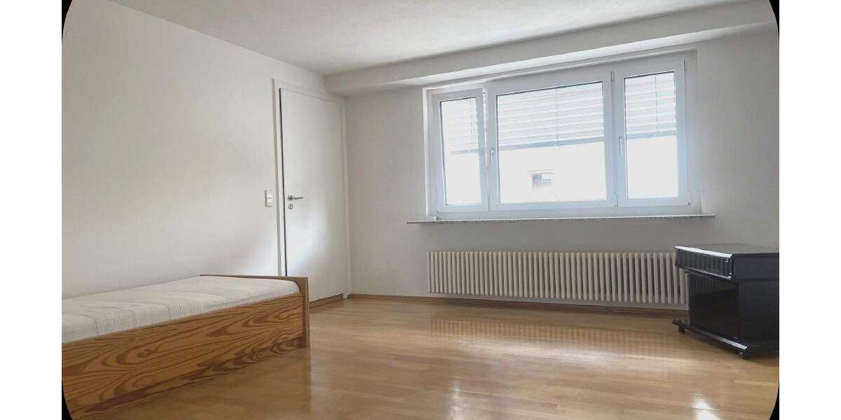 Etagenwohnung Hilzingen Weiterdingen - 3 Zimmer, 105 m&sup2;, 1.155&euro; | Angebot:25708458
