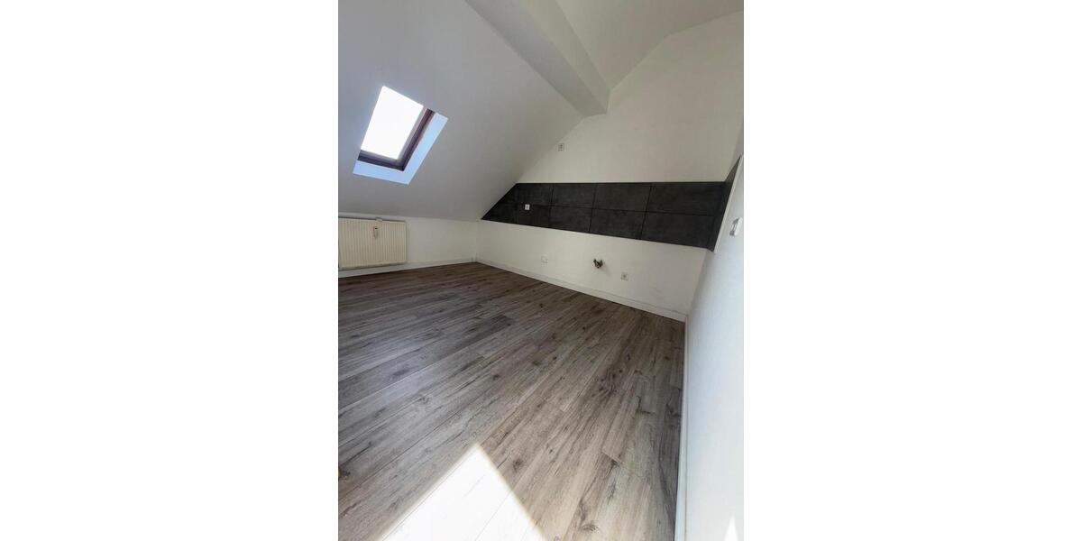 Dachgeschoßwohnung Waldbrunn (Westerwald) - 2 Zimmer, 58 m&sup2;, 550&euro; | Angebot:24418501